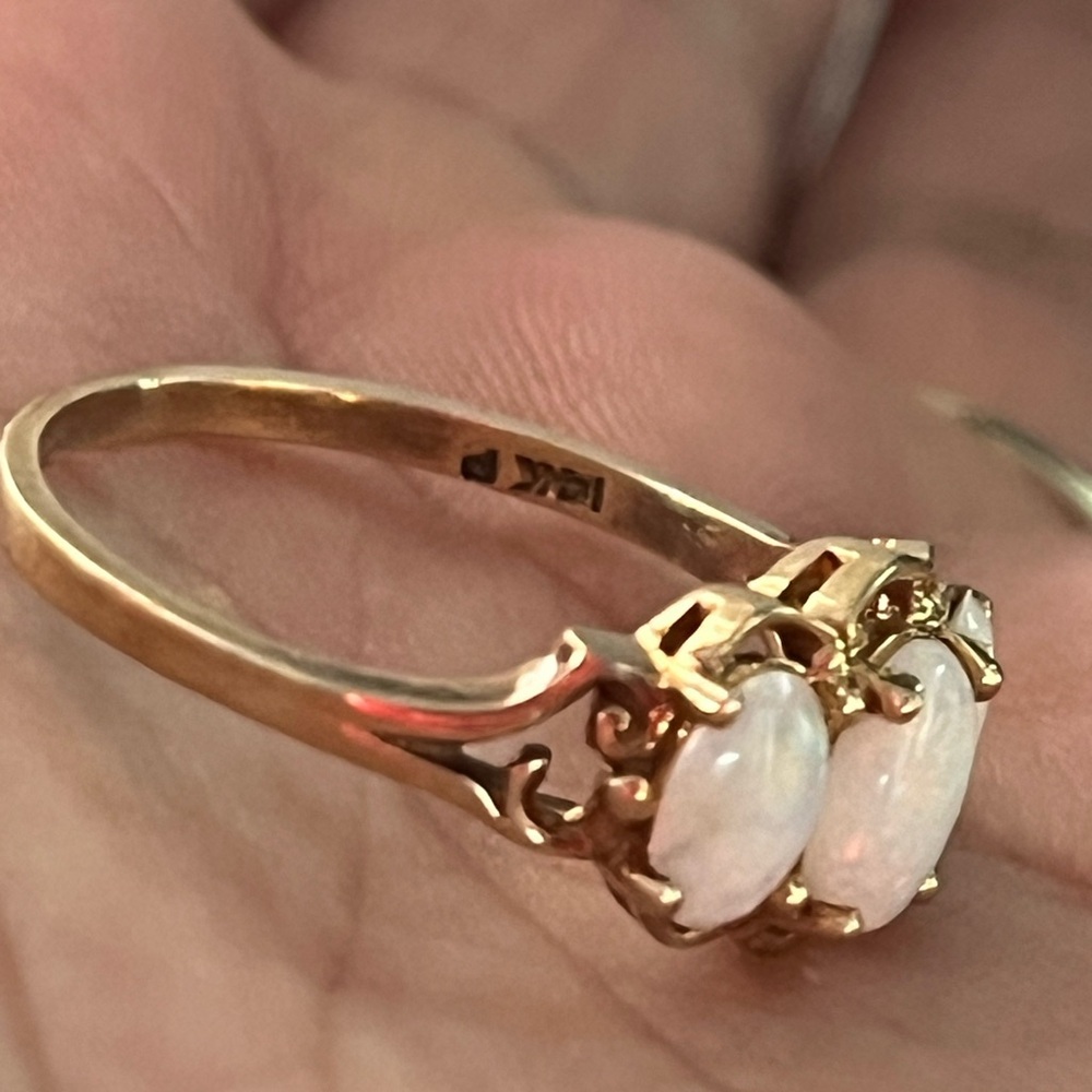 Elegant 14K Yellow Gold Triple Opal Ring - Picture 6 of 16